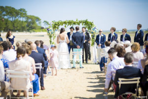 photographe de mariage en Gironde à Bordeaux - cérémonie laïque de mariage sur la plage du bassin d'arcachon villa La tosca Lanton
