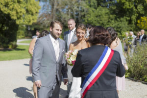 Photographe Mariage Bordeaux accueil des maries mairie de blanquefort Sebastien Huruguen