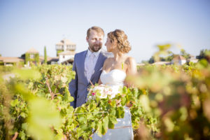 Sebastien Huruguen Photographe Mariage Bordeaux chateau Smith Haut Lafitte Sources de Caudalie dans les vignes couple maries