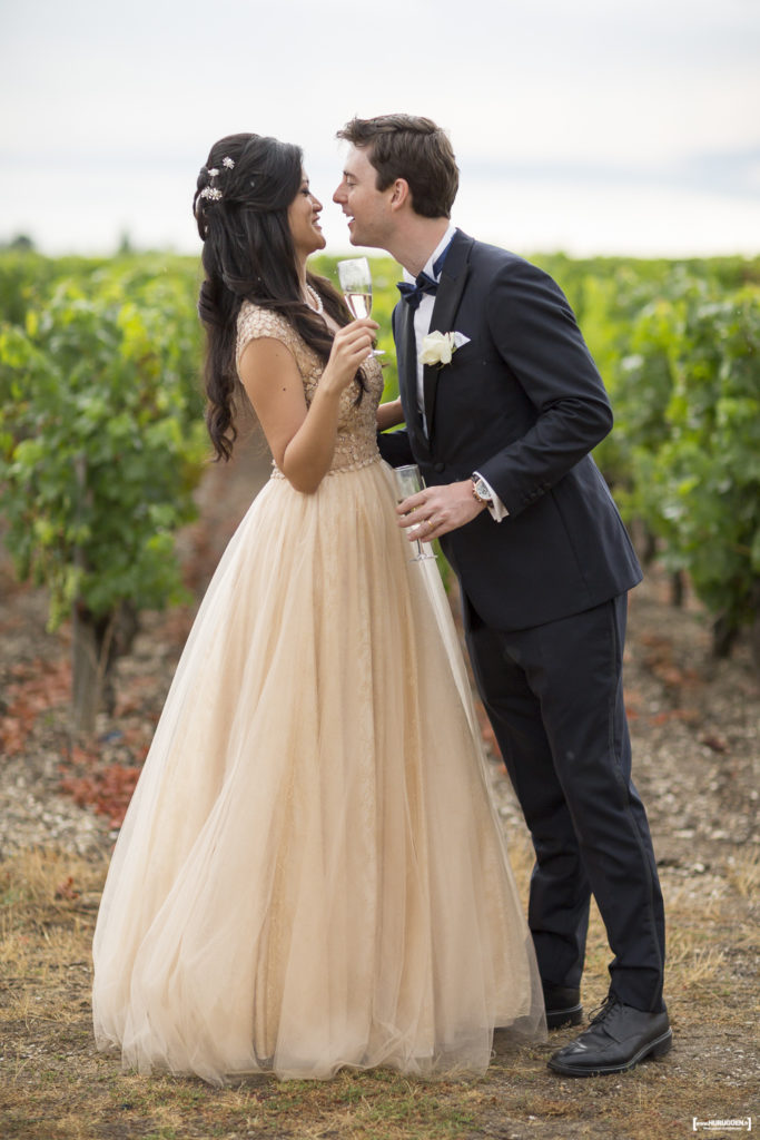 fun bride and bridesgroom in Macau France champagne