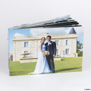 livre-album-photo-HD-mariage-couverture-rigide-sebastien-huruguen-photographe-bordeaux-format-A4-paysage