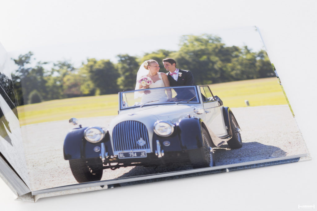 Joli Livre Album photo de mariage réalisé par le photographe Sébastien Huruguen spécialiste de la photographie de mariage à Bordeaux et en gironde