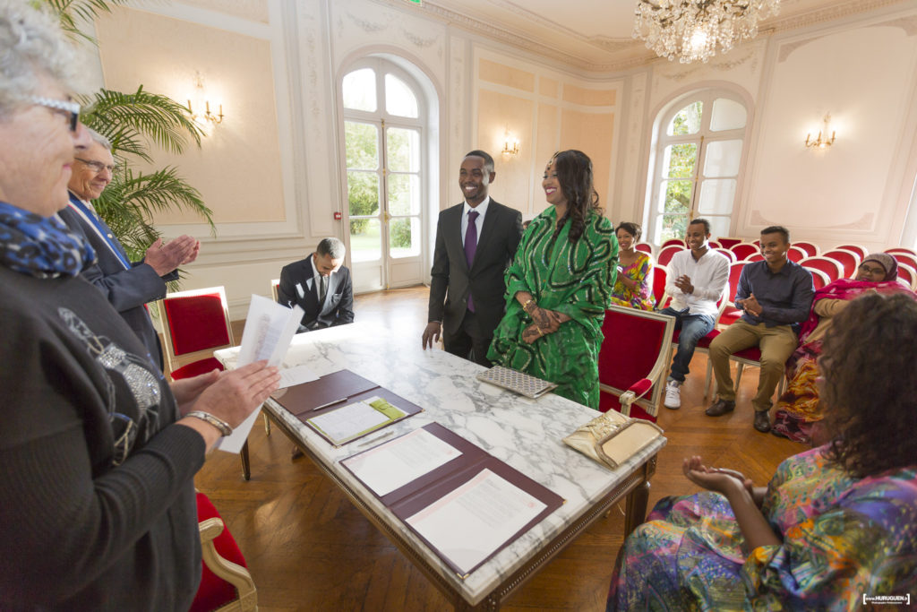 photographe-mariage-merignac-sebastien-huruguen-bordeaux-couple-maries-parc-du-vivier-mairie-hotel-de-ville-5