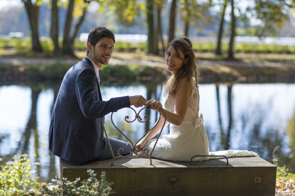 photographe-mariage-bordeaux-sebastien-huruguen-seance-photo-trash-the-dress-parc-majolan-blanquefort-couple-jeunes-maries-24