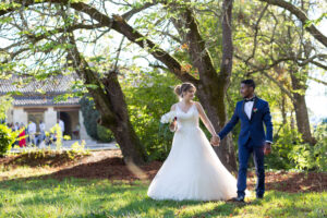 couple de jeunes mariés à pompignac sebastien huruguen photographe de mariage à Bordeaux