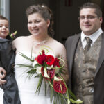 couple de jeunes maries mairie de aubbie et espessas