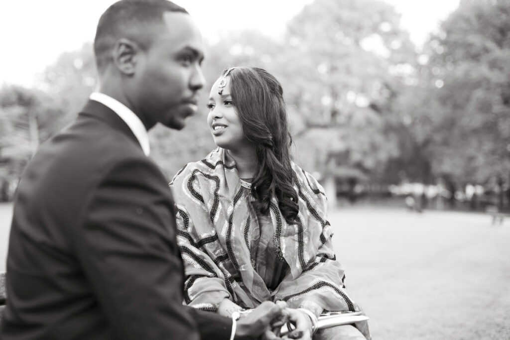 Photographe Mariage Mairie de Merignac Bordeaux NB Sebastien Huruguen Photographe Mariage Bordeaux portrait mariee coiffure